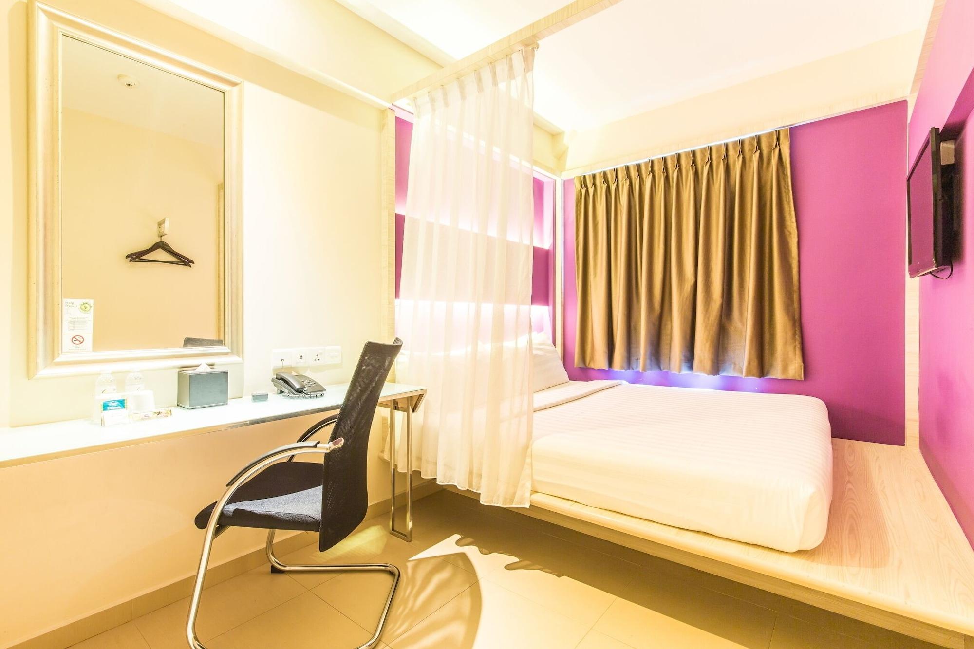 Fragrance Hotel - Viva Сингапур Екстериор снимка